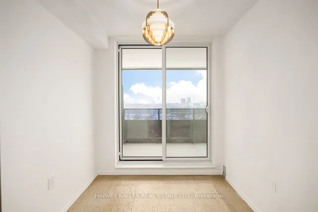 Additional image 14 of 15 La Rose Ave Unit 1514