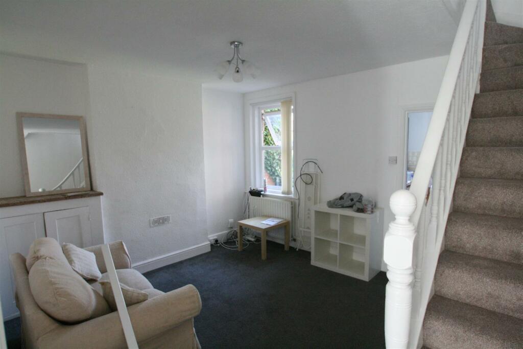 Additional image 3 of STUDENT HOUSE  Kemp Road Winton