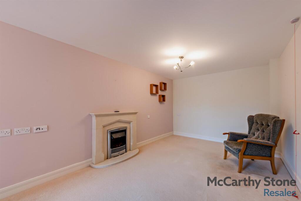 Additional image 4 of Claridge House, Littlehampton, West Sussex, BN17 5FE