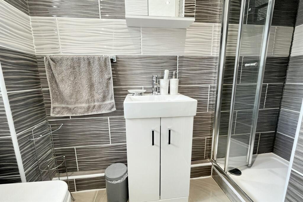 Additional image 13 of Castledean