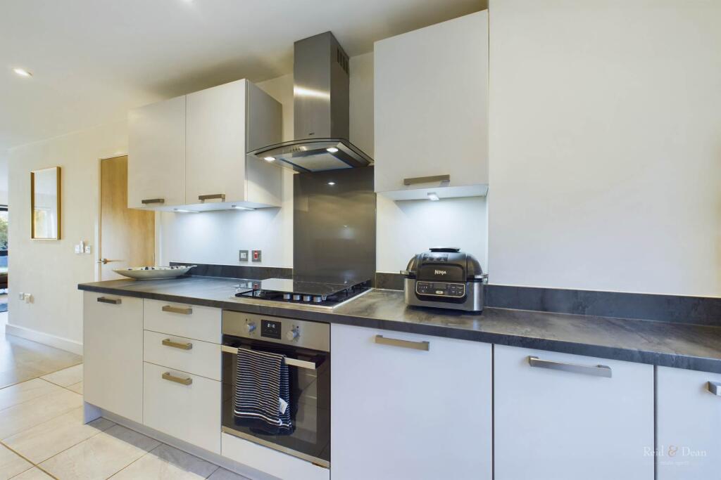 Additional image 10 of Macauley Drive, Sovereign Harbour