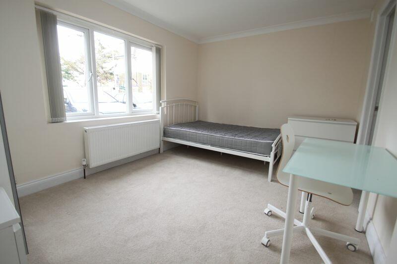 Additional image 2 of Holdenhurst Road, Bournemouth