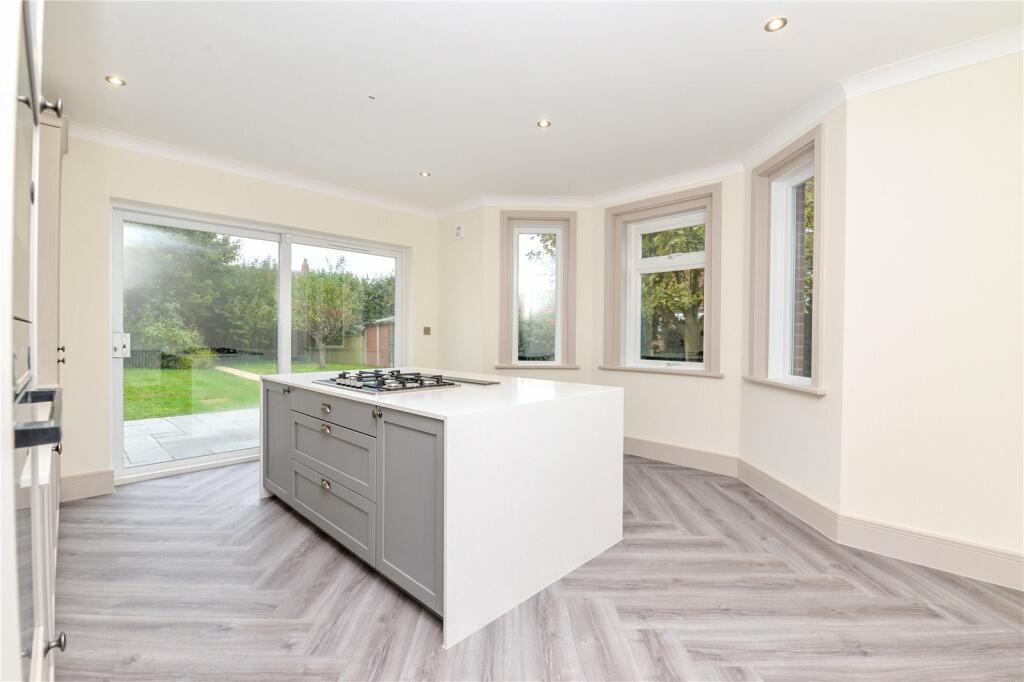 Additional image 22 of York Avenue, New Milton, Hampshire, BH25