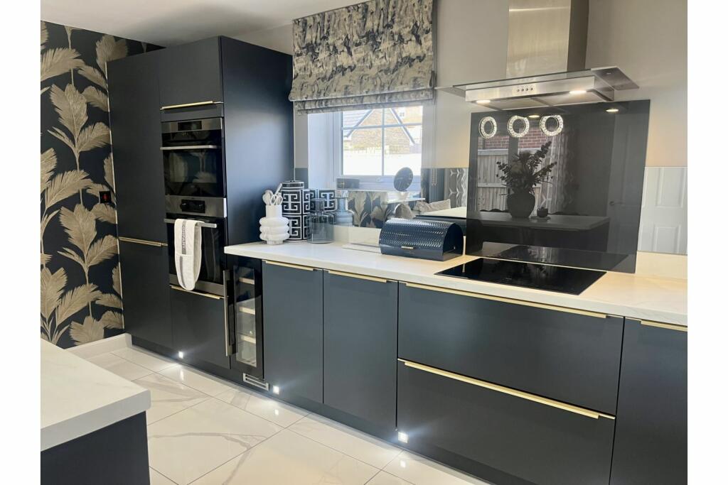 Additional image 6 of Clifford Drive, Bury, BL9