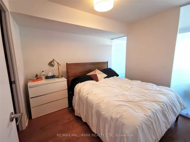 Additional image 8 of 320 Richmond St Unit 1207