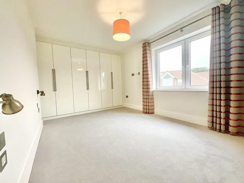 Additional image 5 of Boscombe Overcliff Drive, Bournemouth