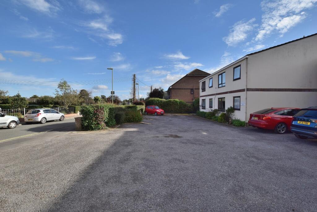 Additional image 6 of 50 Whitefield Road, New Milton, Hampshire. BH25 6DG