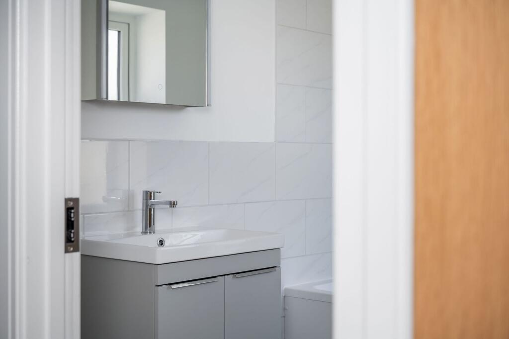 Additional image 8 of Clarendon Road, Christchurch, BH23