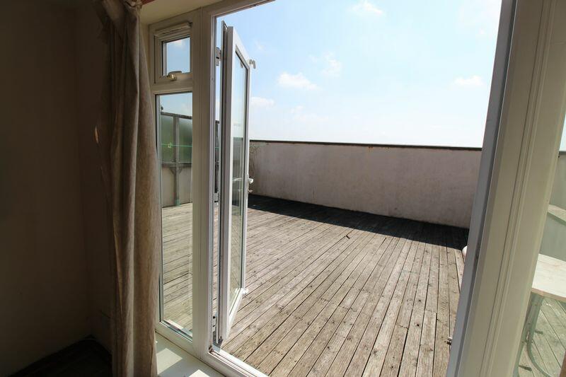 Additional image 5 of AVAILABLE SEPTEMBER 2025 -4 Double bedroom Student property Bournemouth