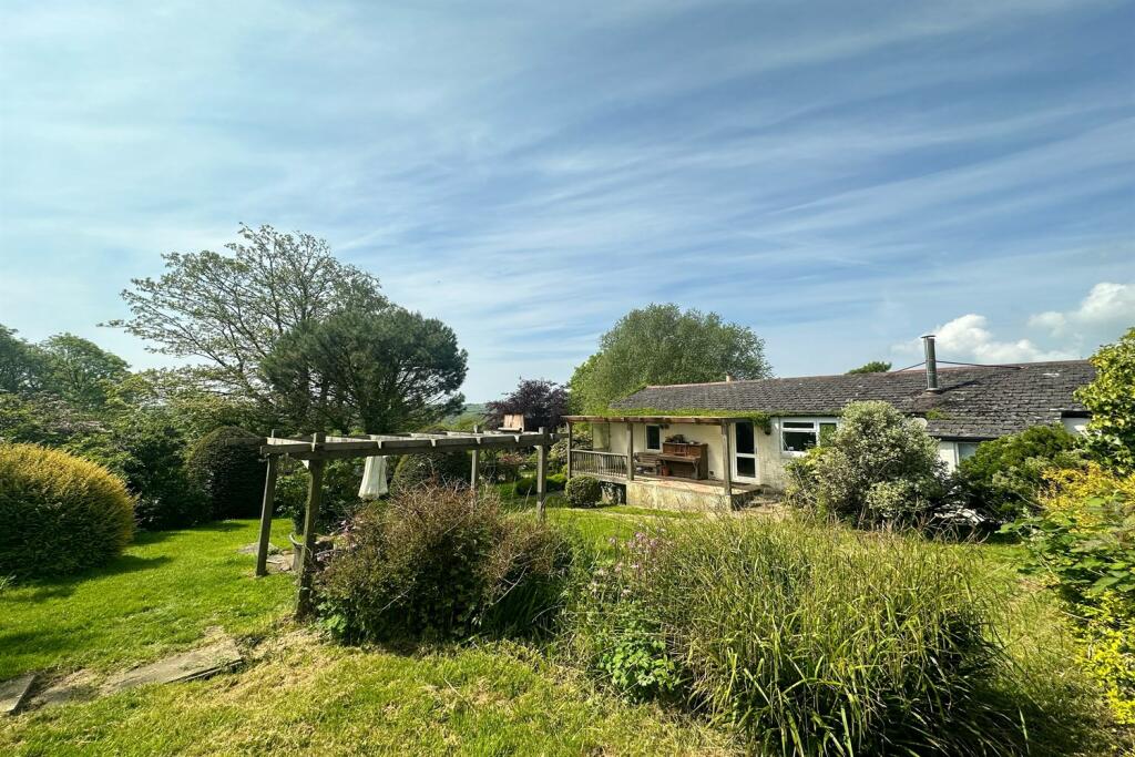 Additional image 15 of Knitson