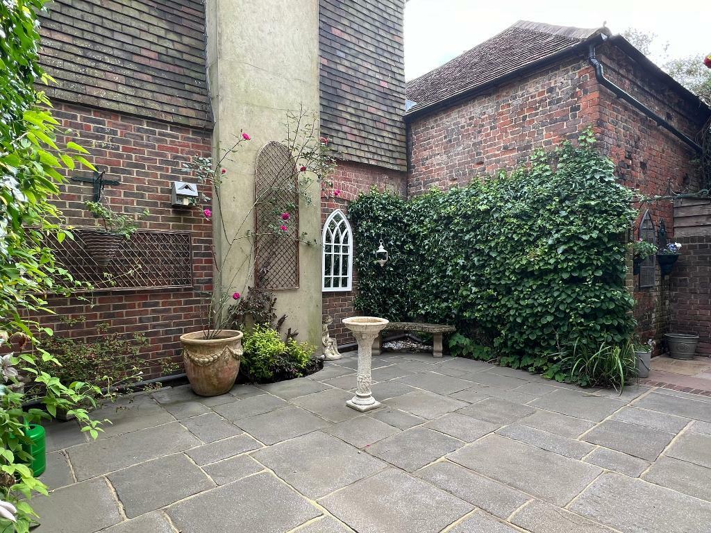 Additional image 24 of Bank Passage, Steyning, West Sussex, BN44 3YA