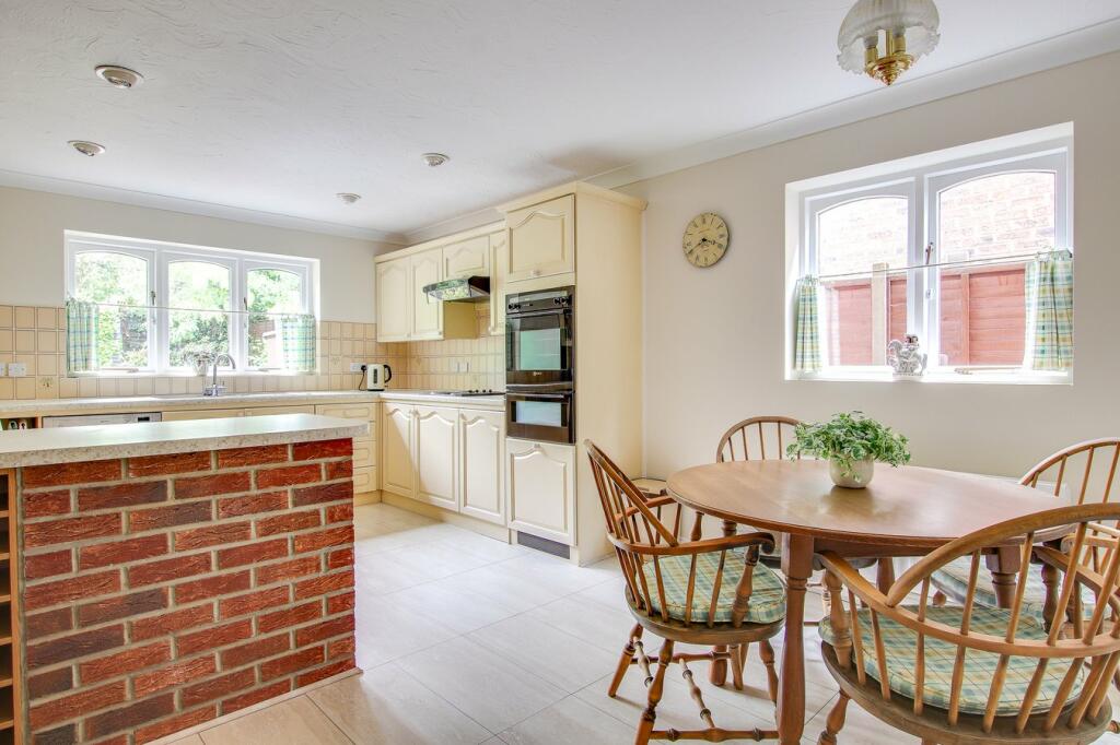 Additional image 5 of Capesthorne, Mudeford, Christchurch, BH23