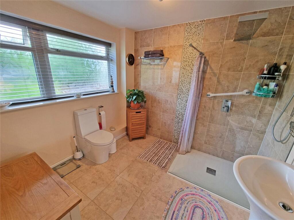 Additional image 15 of Daneswood Road, New Milton, Hampshire, BH25
