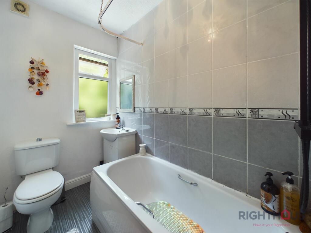 Additional image 7 of Carr Bottom Avenue, Bradford, BD5