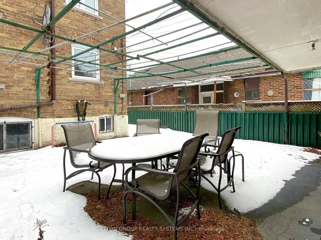 Additional image 19 of 511 Mcroberts Ave