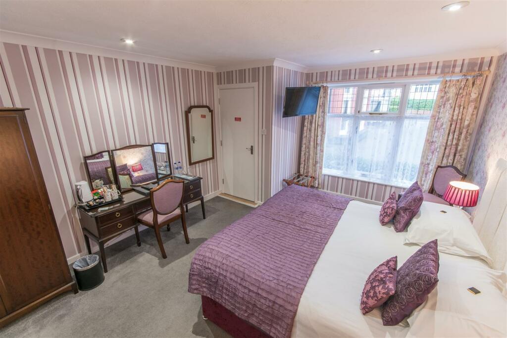 Additional image 39 of Pinewood Road, Branksome Park, Poole