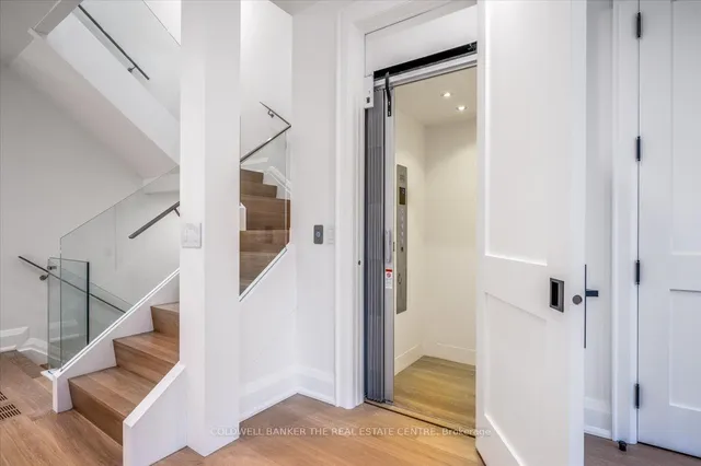 Additional image 7 of 37 Woodlawn Ave