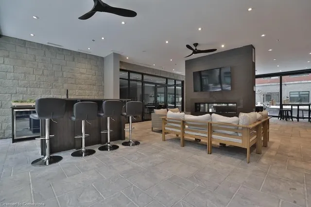 Additional image 29 of 1 Redfern Ave Unit 118