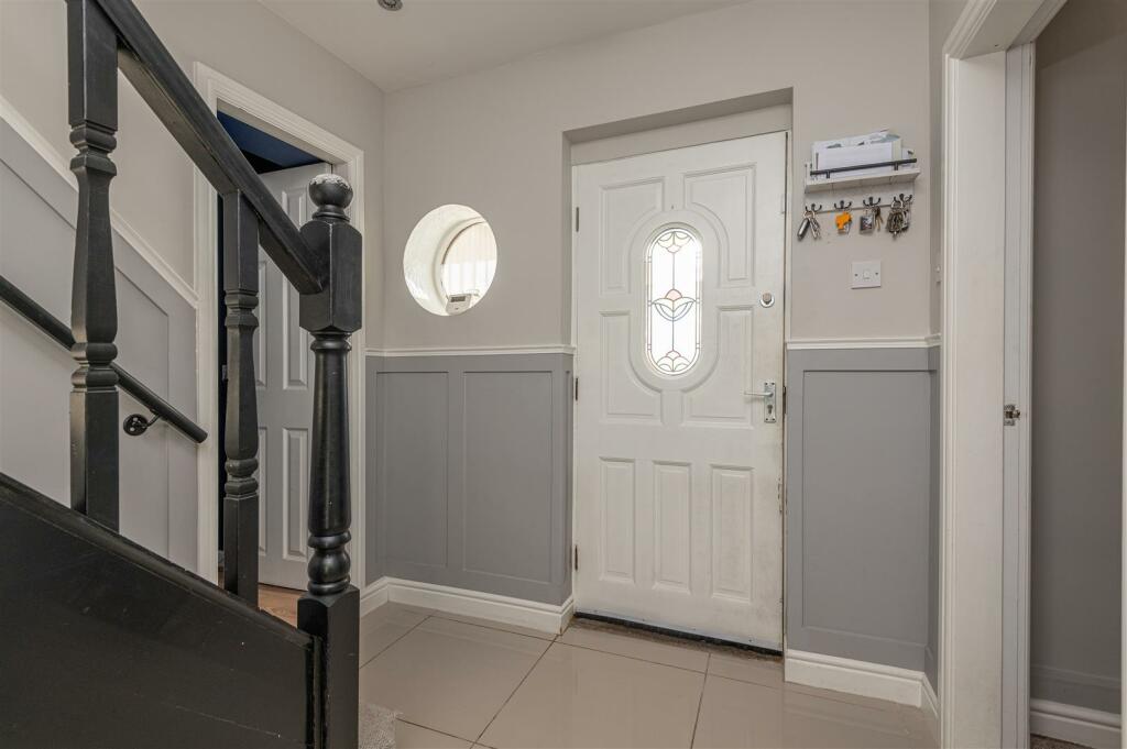 Additional image 33 of Saxton Avenue, Bradford