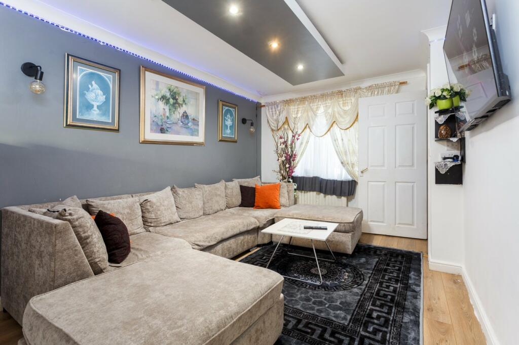 Additional image 4 of Holme Bank Close, Bradford, BD4