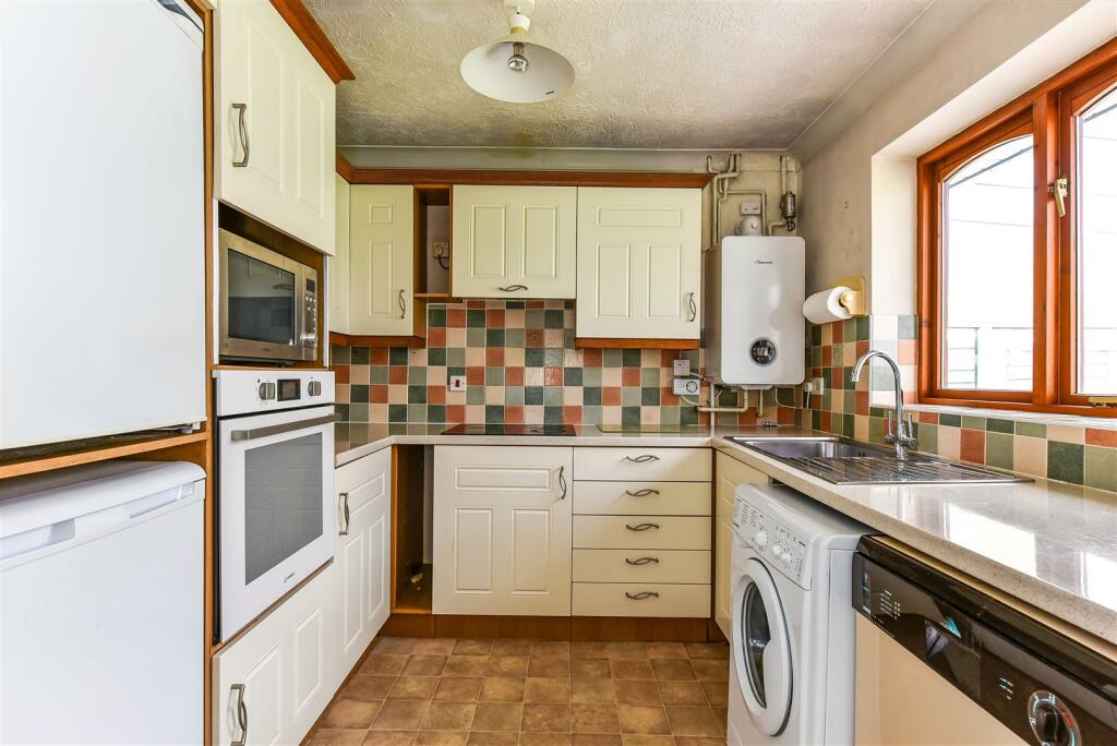Additional image 8 of West VIew Drive, Yapton