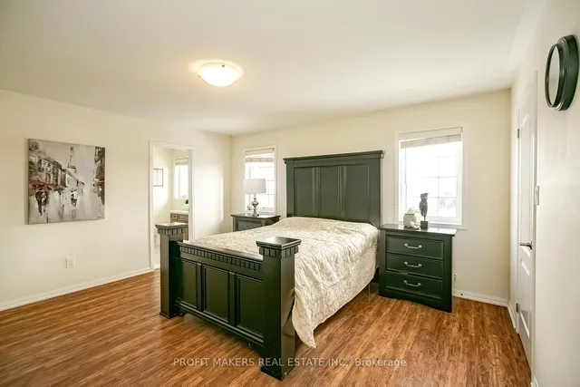 Additional image 16 of 16 Miracle Tr