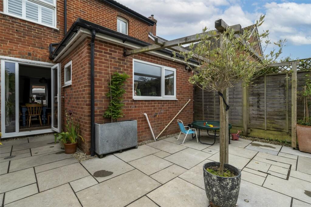 Additional image 32 of Crescent Road, Wimborne, Dorset, BH21