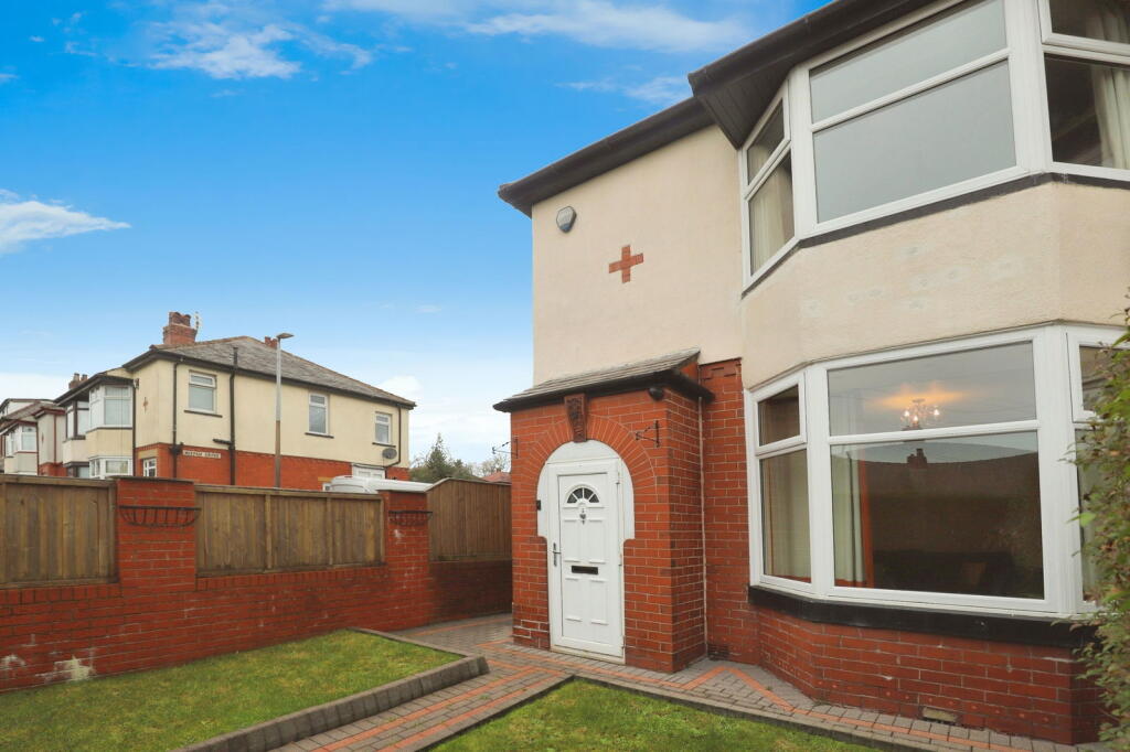 Ainsworth Road, Bury, BL8 2SH