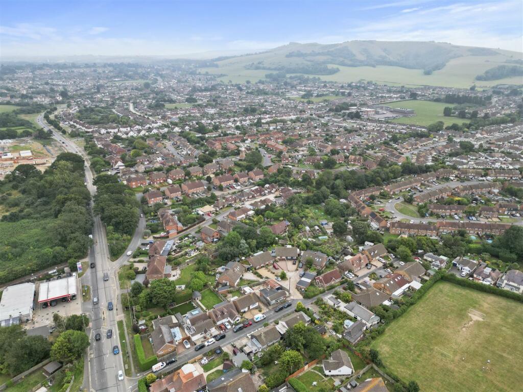 Additional image 34 of Willow Drive, Polegate