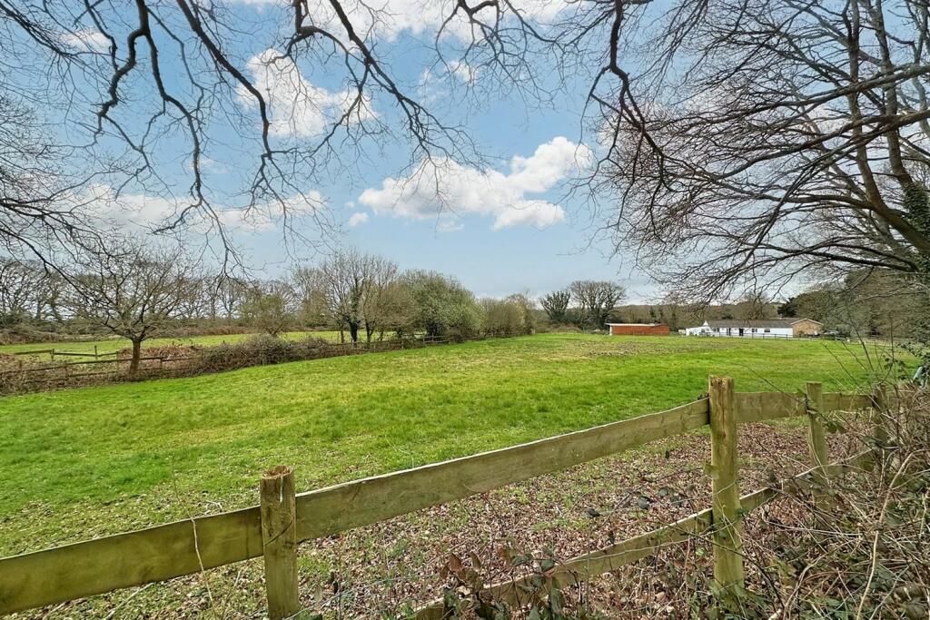 Additional image 17 of Verwood