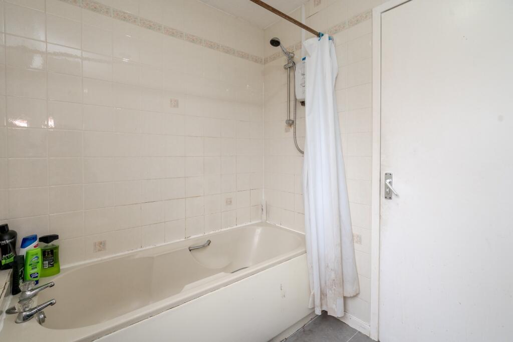 Additional image 18 of "Affordable 2 Bedroom Flat for Sale in Bolton | Ideal Investment Opportunity"