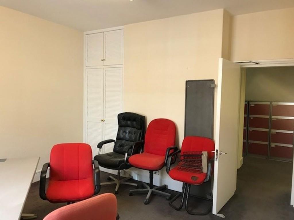 Additional image 5 of Suite 1, 7 The Square, Wimborne, Dorset, BH21