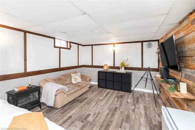 Additional image 34 of 41 Brentwood Dr