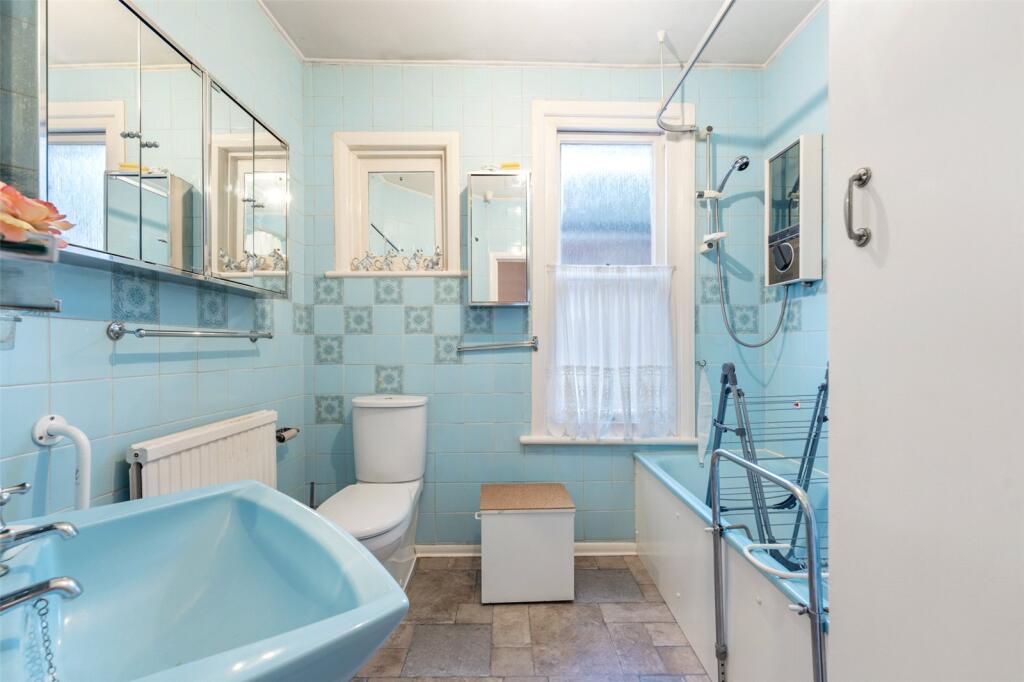 Additional image 7 of Warwick Gardens, Worthing, West Sussex, BN11