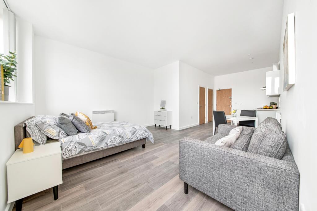 Additional image 7 of Card House, Bingley Road, Bradford, BD9 6FF