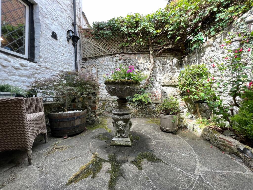 Additional image 10 of Borough Lane, Old Town, Eastbourne, BN20