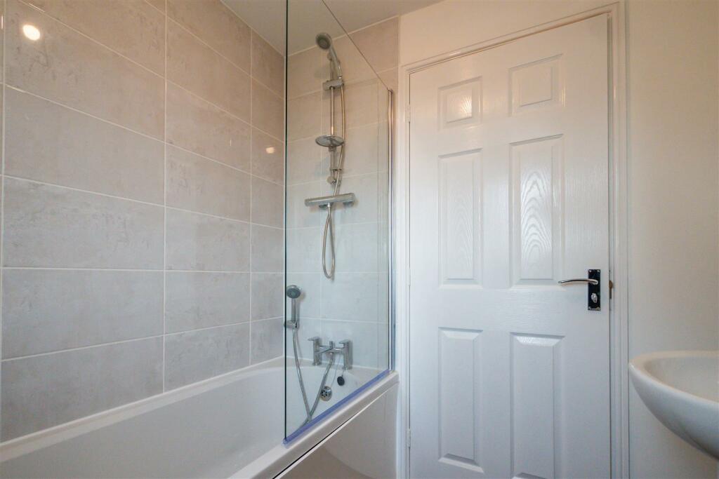 Additional image 6 of Calverley Crescent, Bradford, BD4