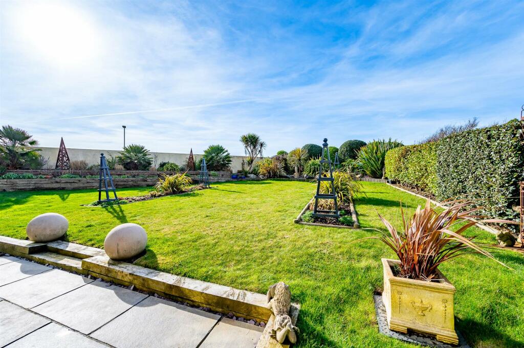 Additional image 18 of Corsica Close, Seaford