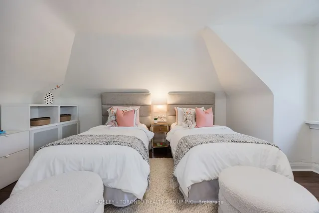 Additional image 27 of 328 Chisholm Ave