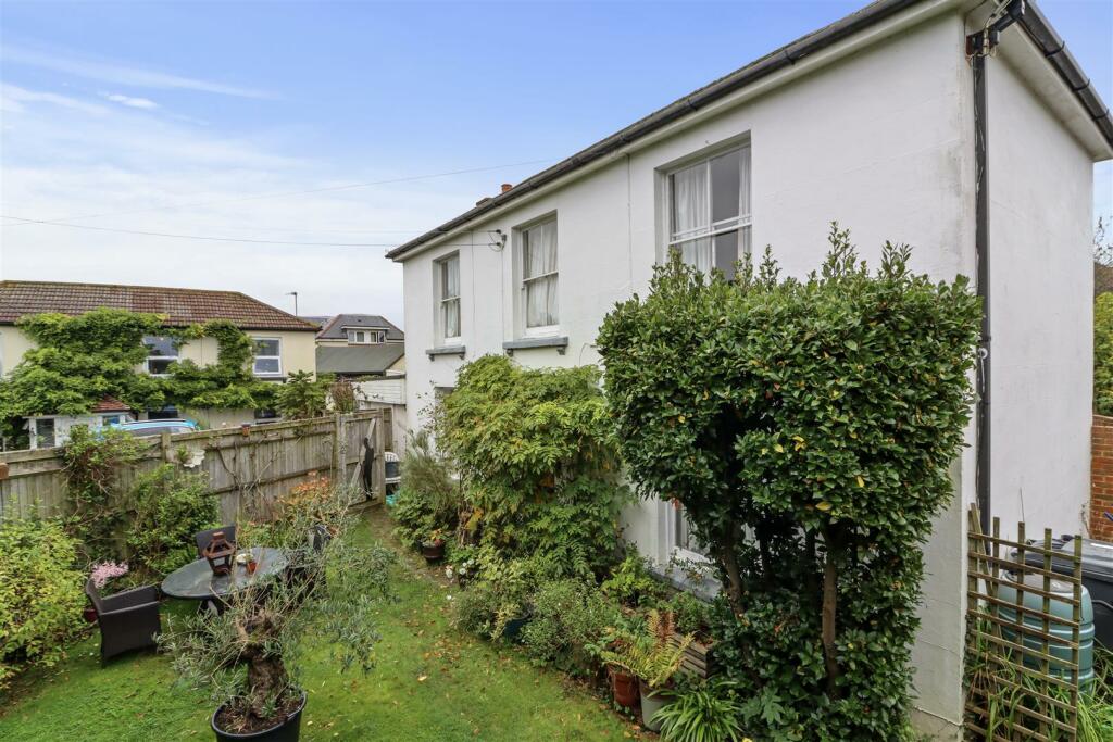 Additional image 16 of Battle Road, Hailsham