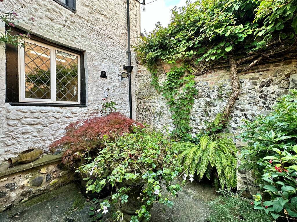 Additional image 8 of Borough Lane, Old Town, Eastbourne, BN20