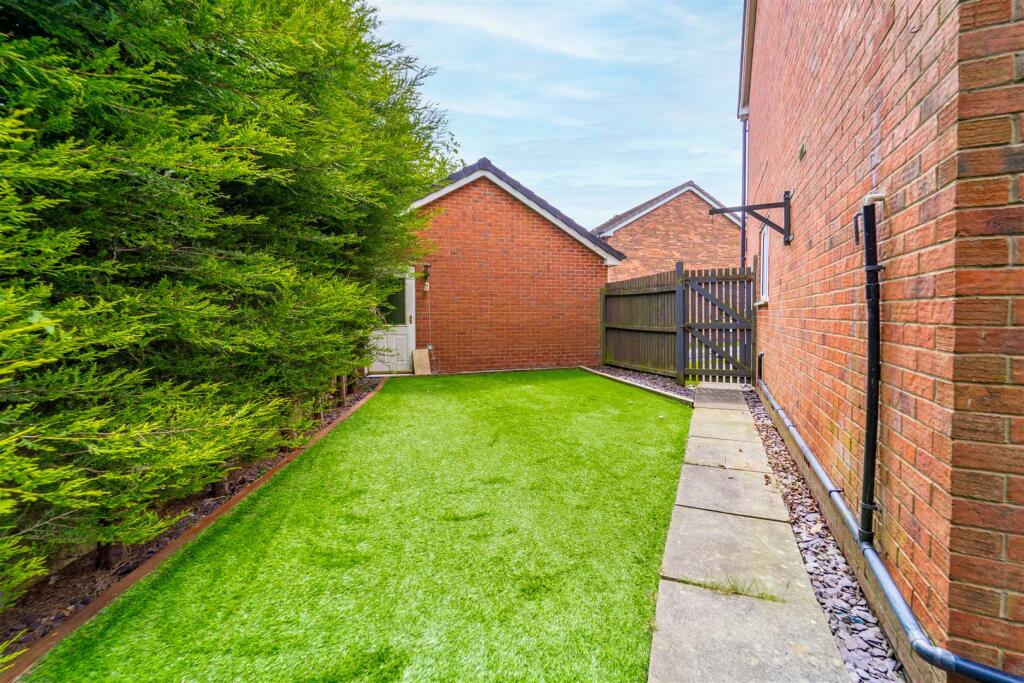 Additional image 27 of Camberley Close, Tottington