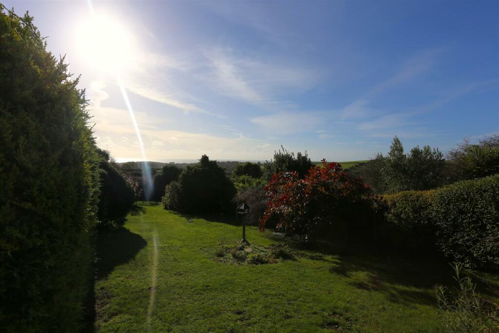 Additional image 4 of Crescent Drive South, Brighton