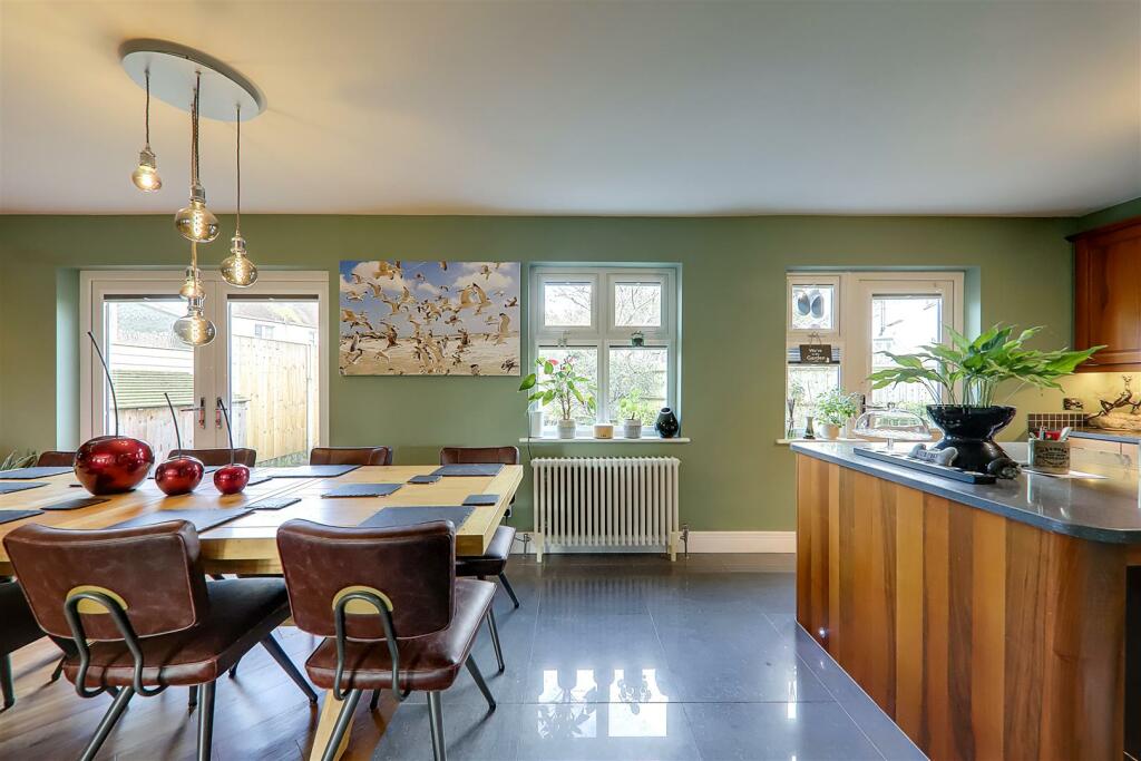 Additional image 9 of Charmandean Road, Broadwater