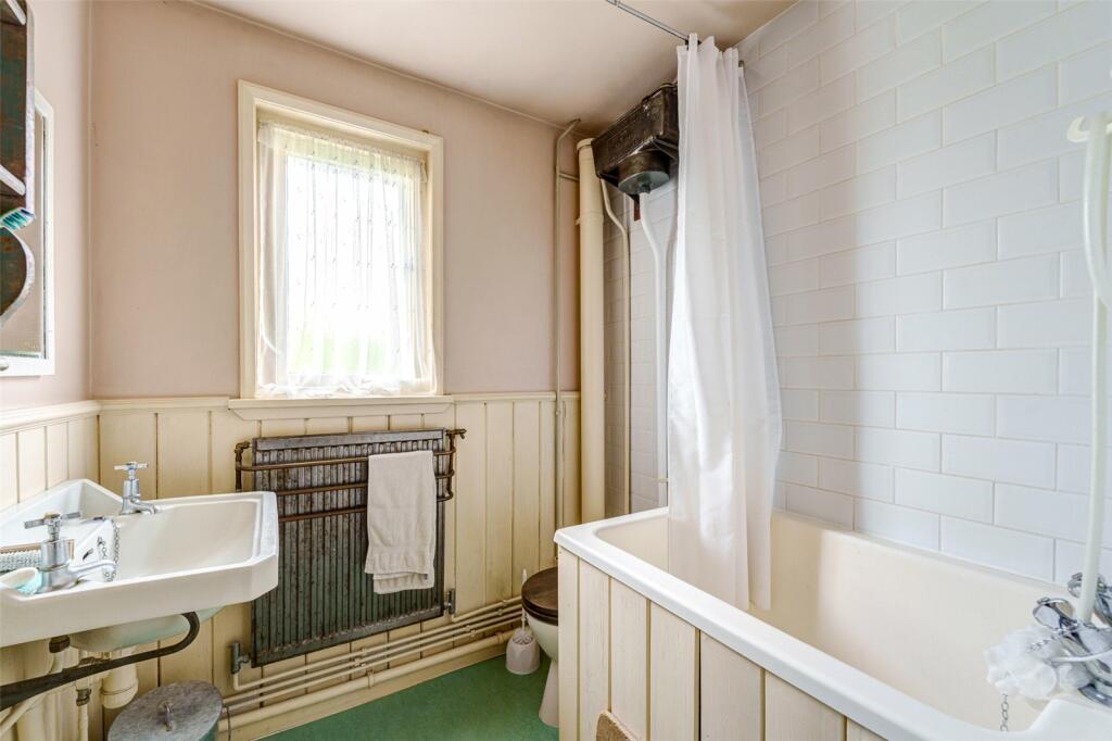 Additional image 13 of Courtlands Close, Goring-by-Sea, Worthing, West Sussex, BN12