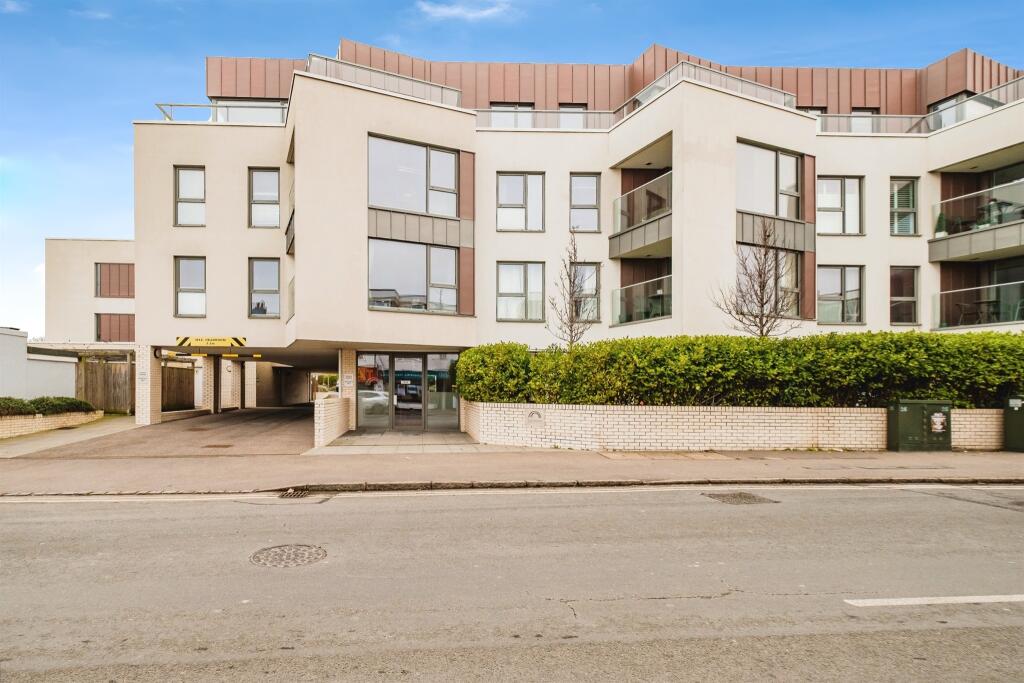 Additional image 17 of South Street, Lancing