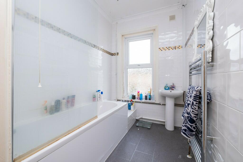 Additional image 14 of Large student house Stewart Road