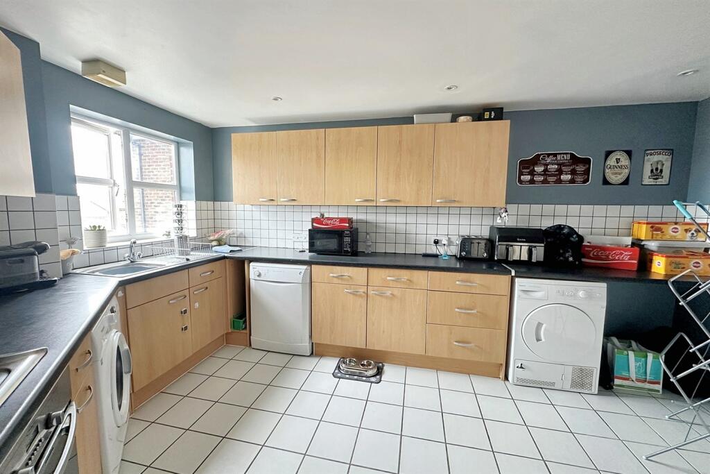 Additional image 8 of Verwood