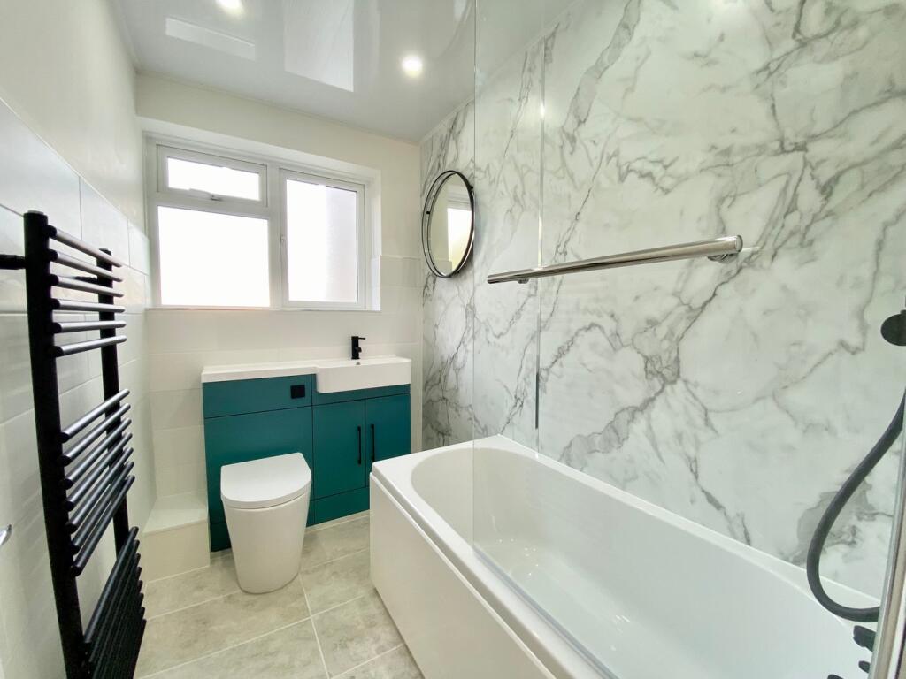 Additional image 4 of Sea Road, Barton on Sea, BH25