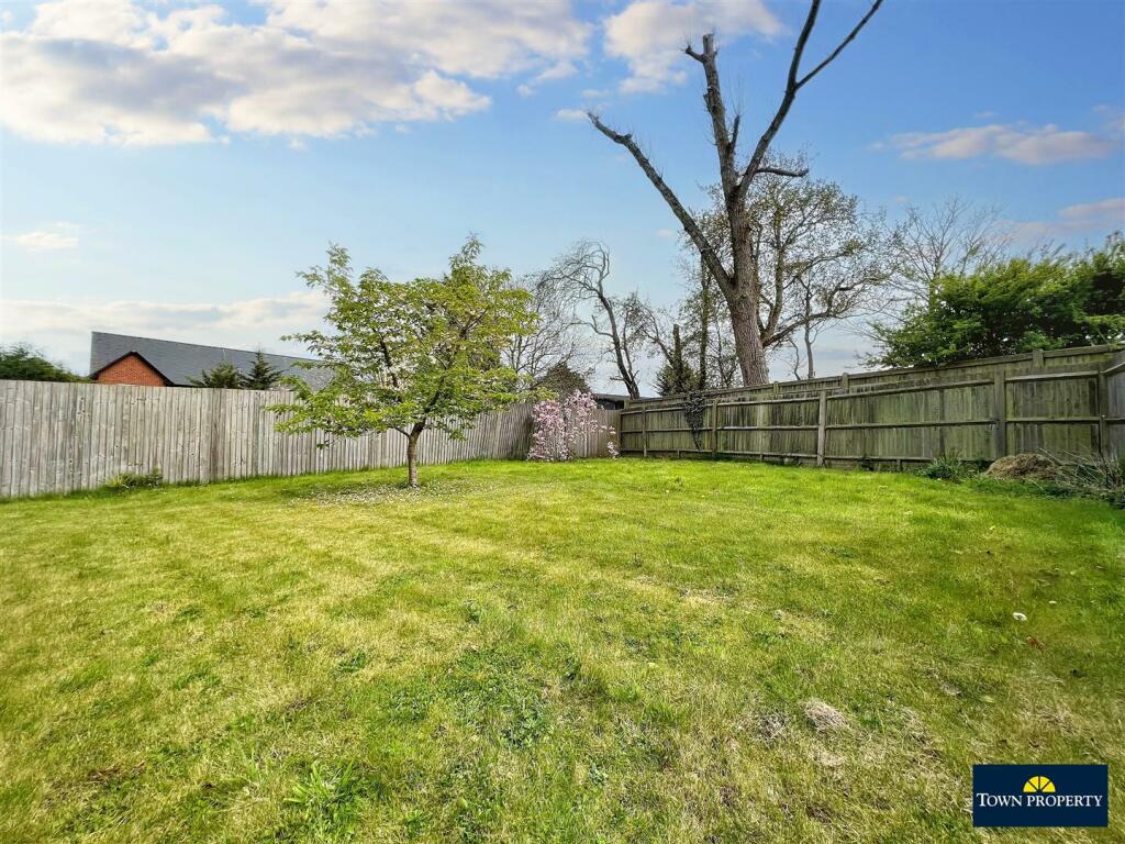 Additional image 16 of Buttercup Drive, Polegate